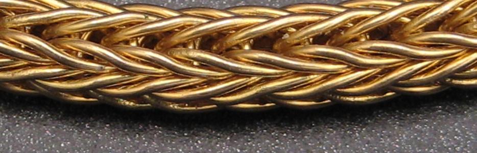 A closeup of a finished Roman Chain.